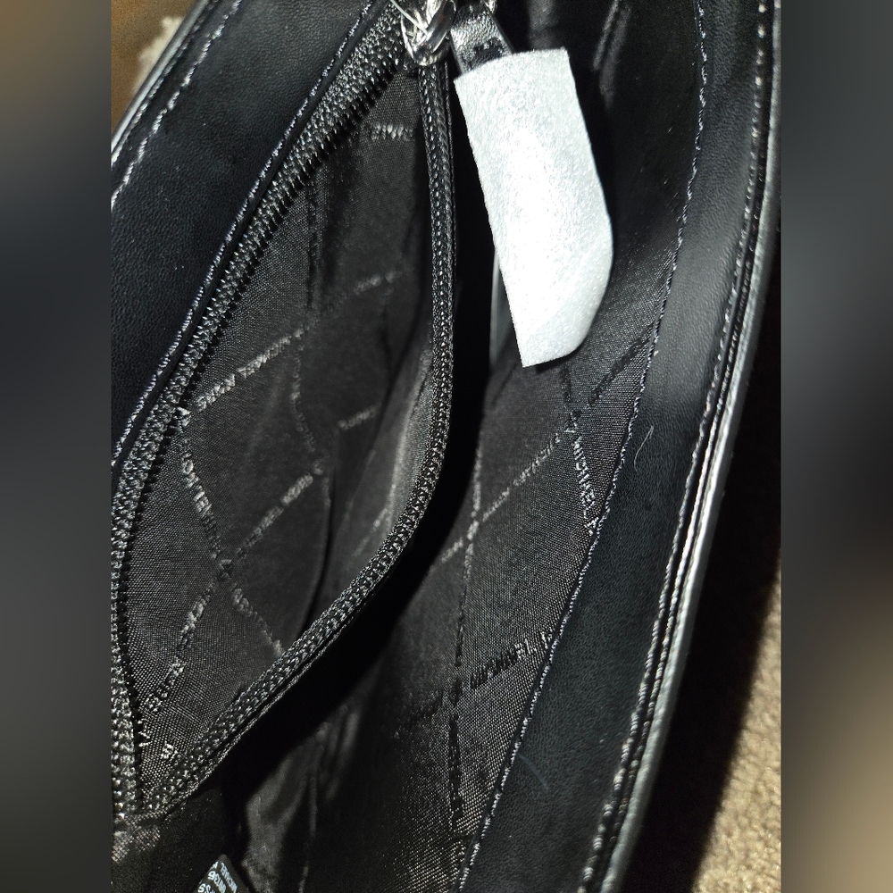 NWT Michael Kors Bradshaw Suede & Faux Shearling Messenger Bag - Picture 9 of 14